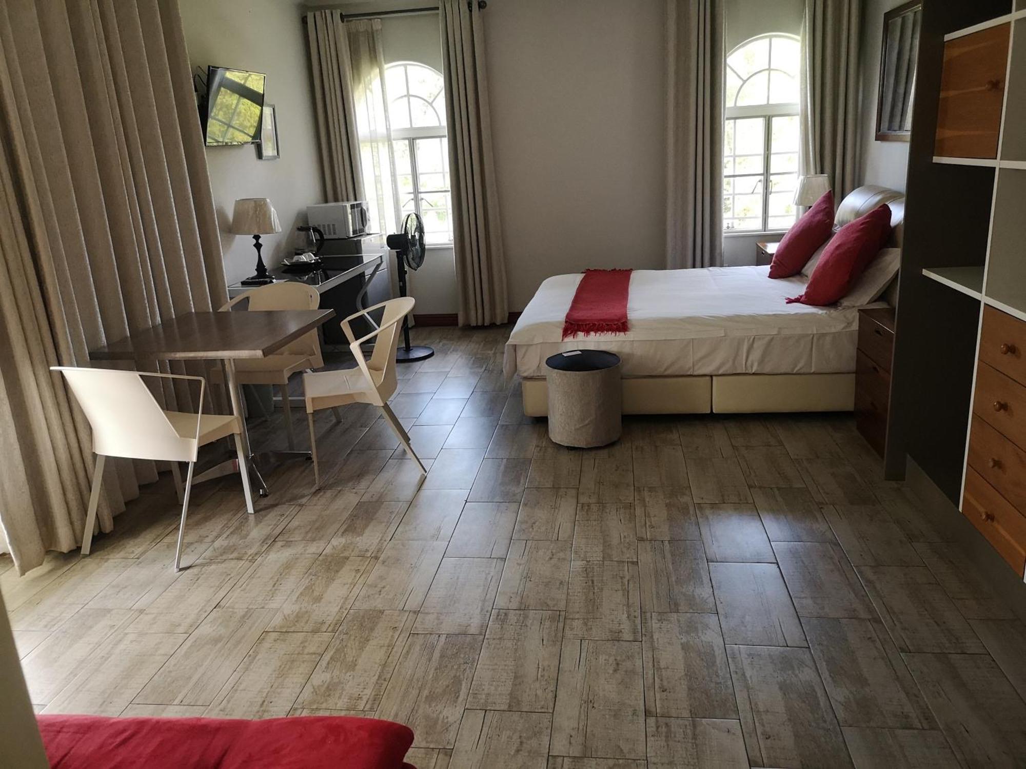 Lotus Guest House ヨハネスブルグ エクステリア 写真