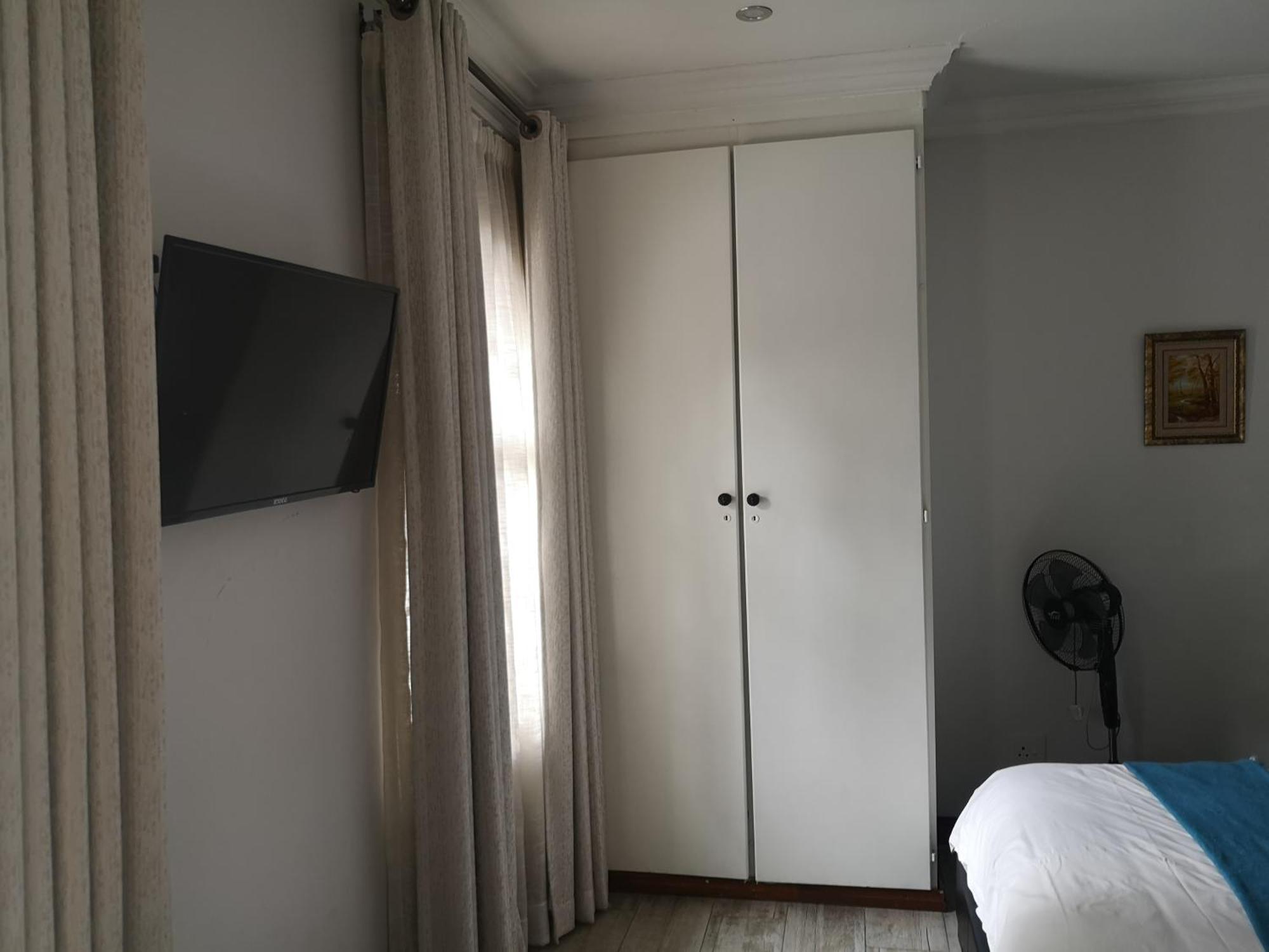 Lotus Guest House ヨハネスブルグ エクステリア 写真