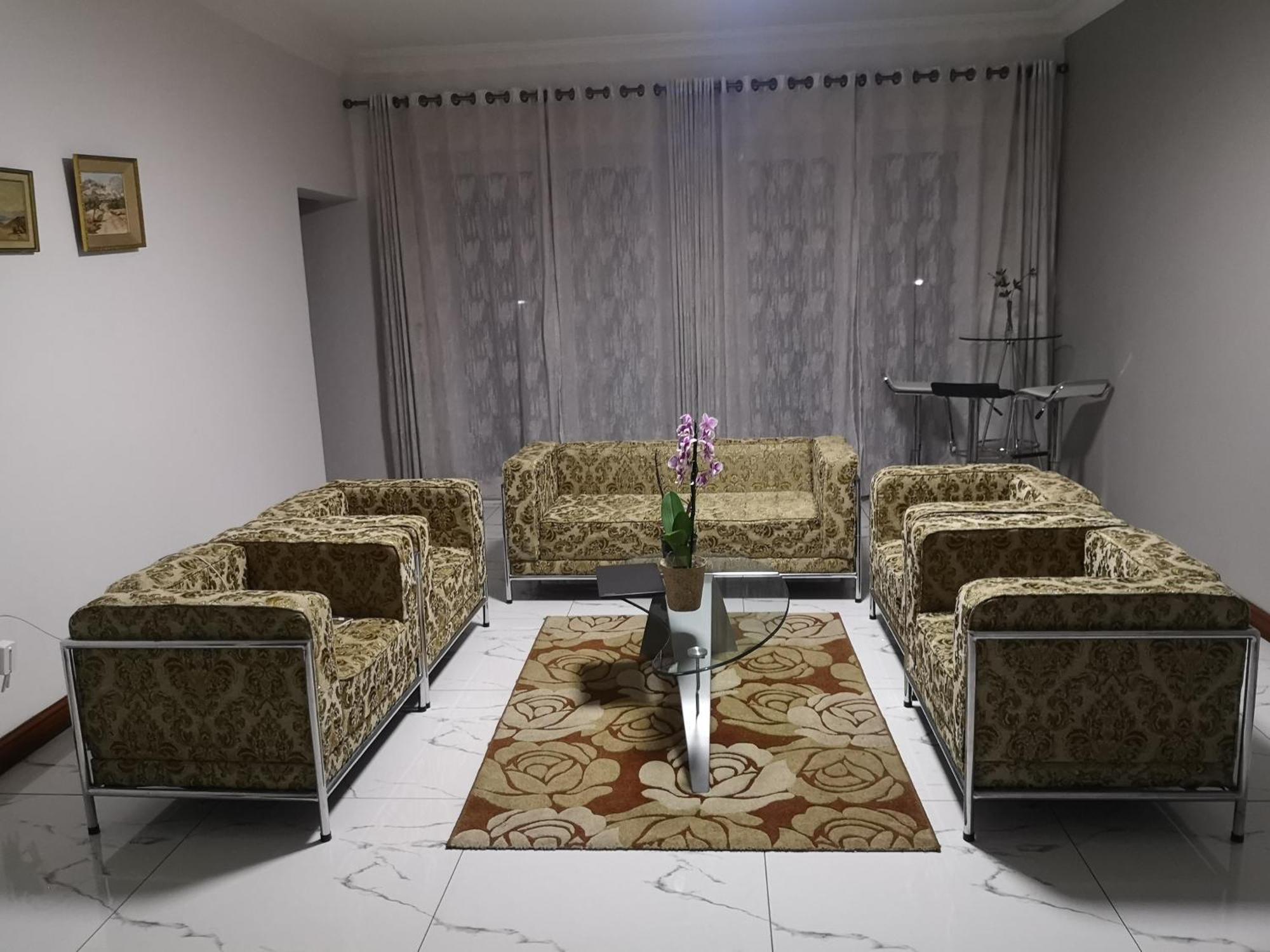 Lotus Guest House ヨハネスブルグ エクステリア 写真