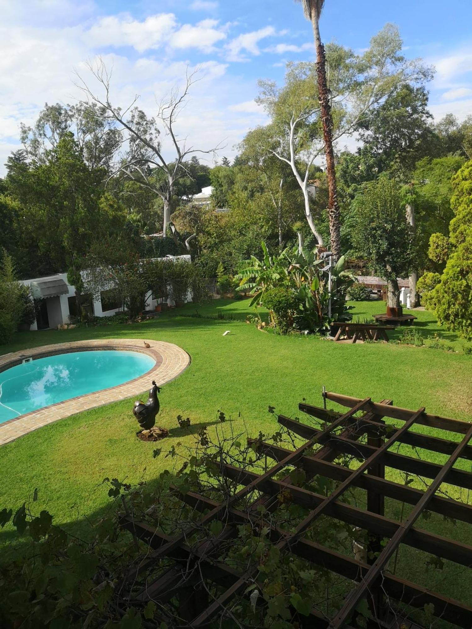 Lotus Guest House ヨハネスブルグ エクステリア 写真