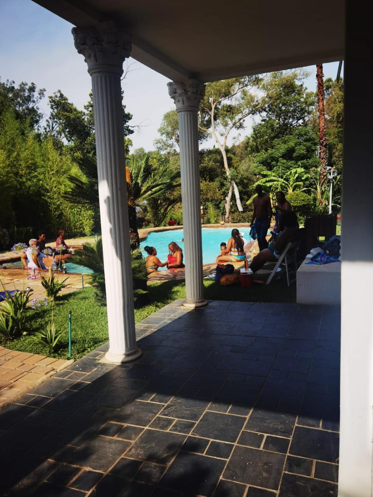 Lotus Guest House ヨハネスブルグ エクステリア 写真