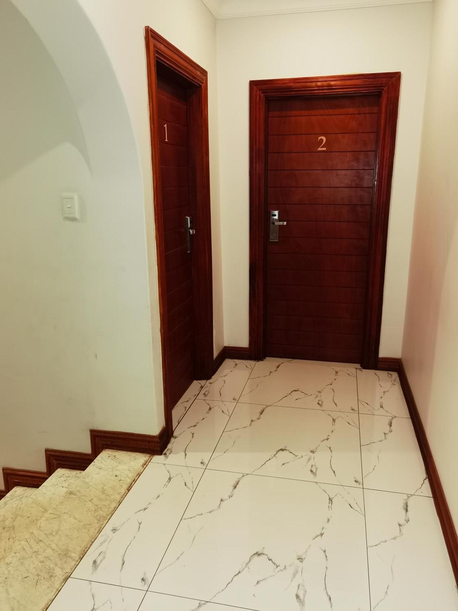 Lotus Guest House ヨハネスブルグ エクステリア 写真