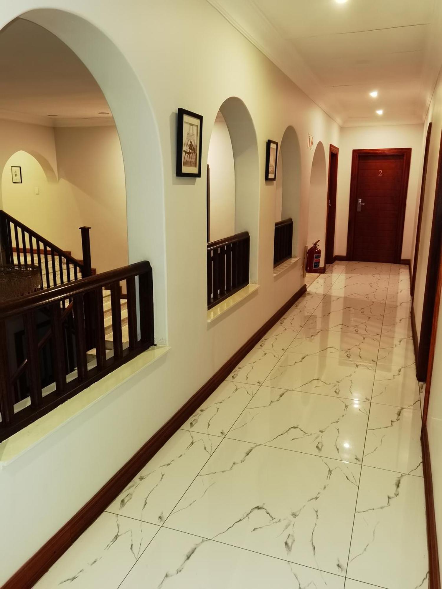Lotus Guest House ヨハネスブルグ エクステリア 写真