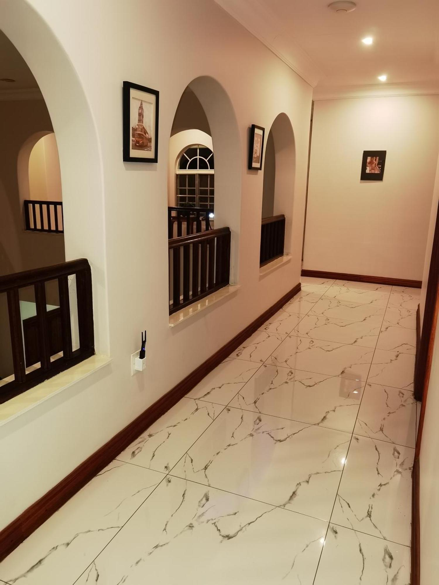 Lotus Guest House ヨハネスブルグ エクステリア 写真